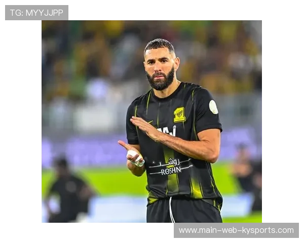 本泽马沙特新月首秀火力全开，进攻如潮